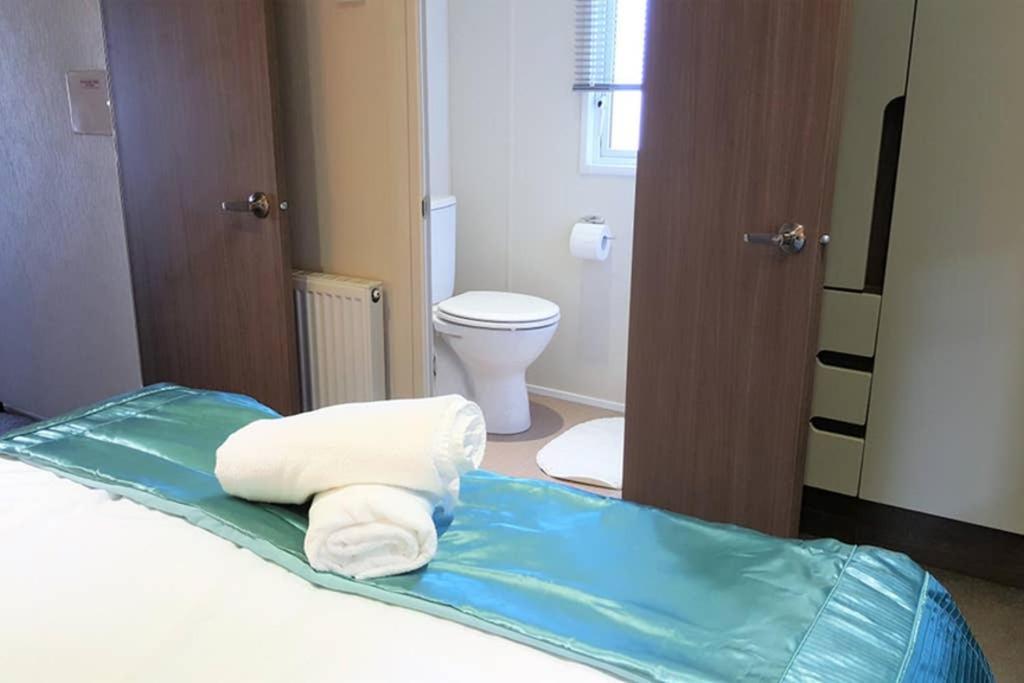 Edinburgh - Seton Sands-Cameo Caravan-Pet Friendly Exterior photo
