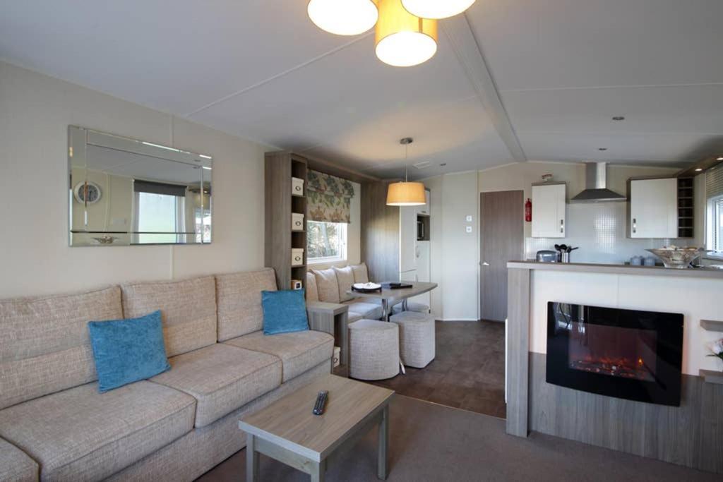 Edinburgh - Seton Sands-Cameo Caravan-Pet Friendly Exterior photo